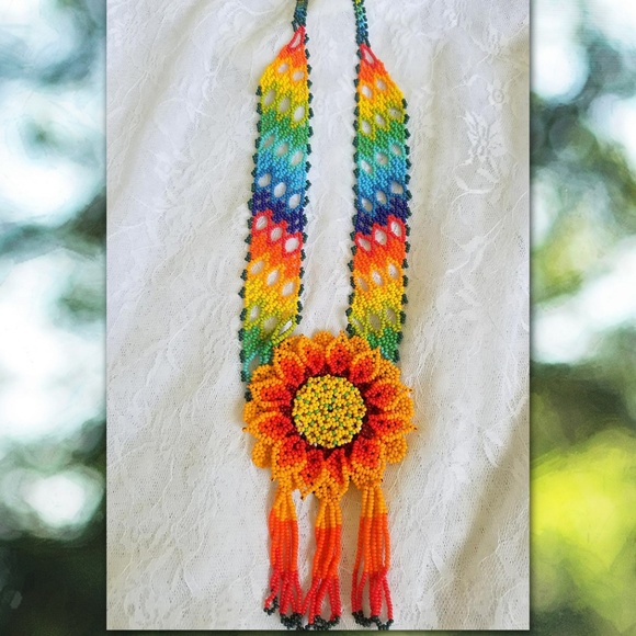 ✿ Beaded Handmade Rainbow 3D Flower Necklace - Picture 4 of 5